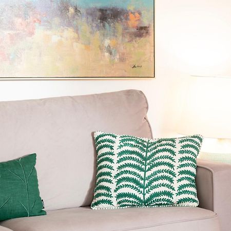Apartment Carmo Lisbon Luaran gambar