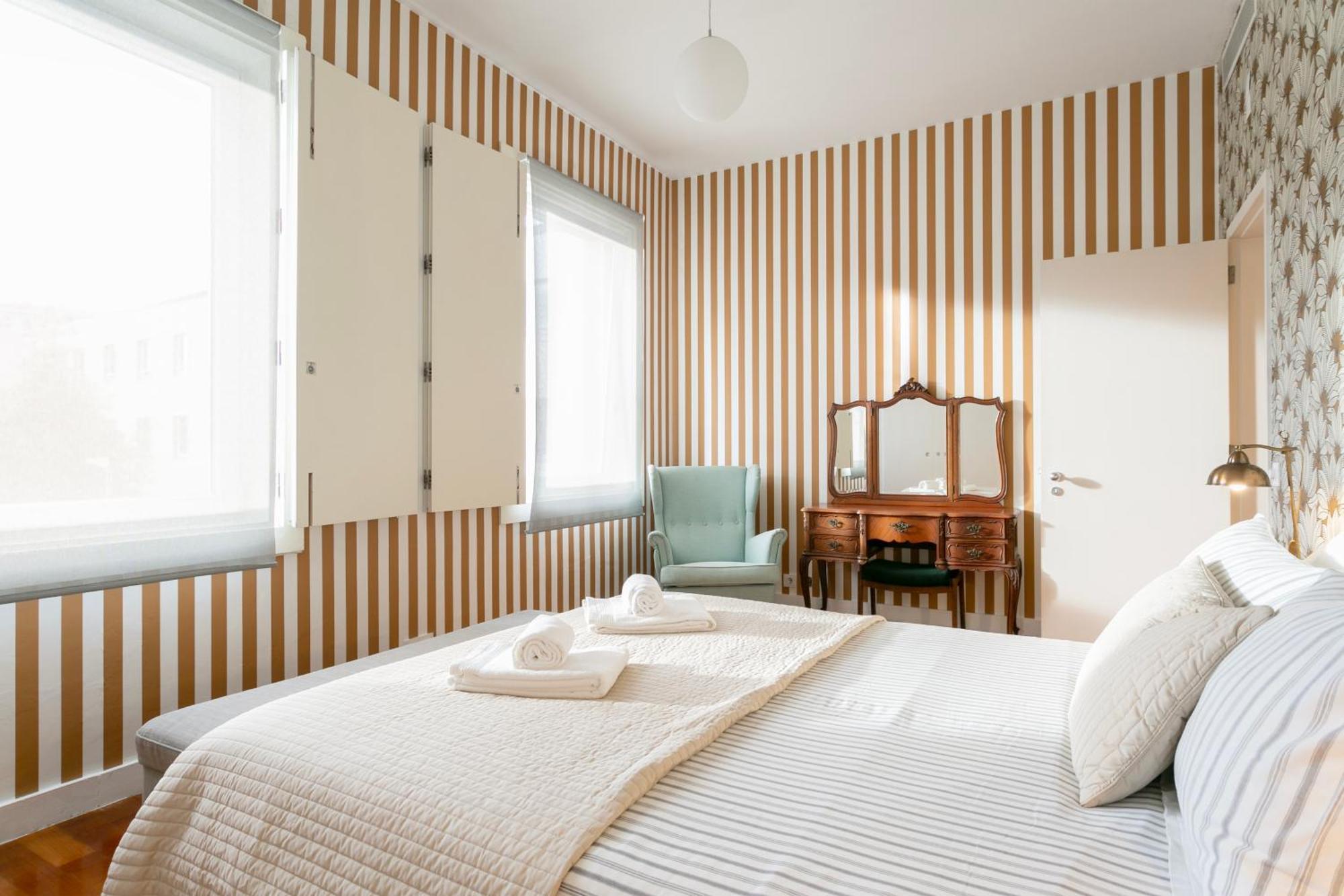 Apartment Carmo Lisbon Luaran gambar
