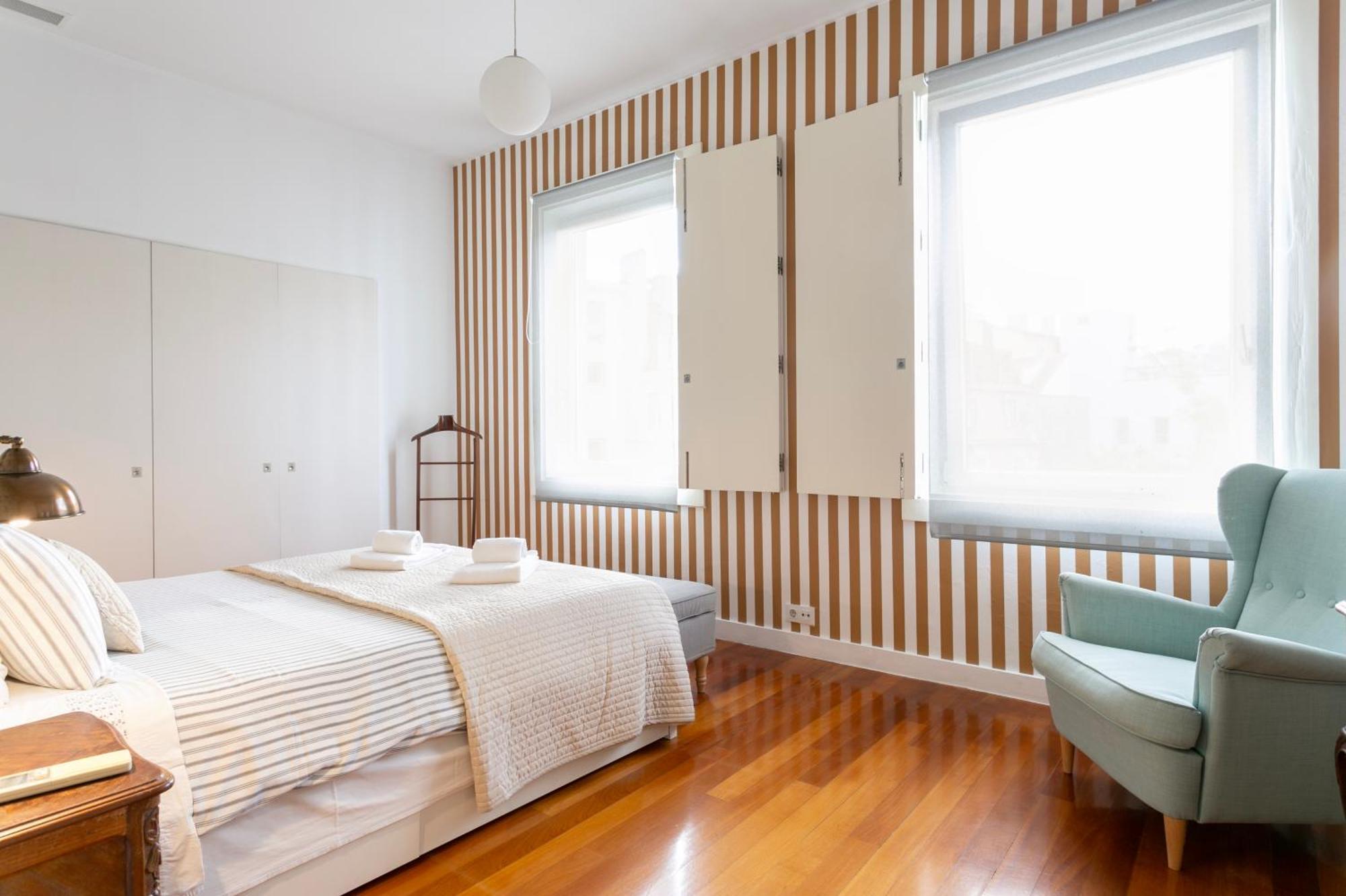 Apartment Carmo Lisbon Luaran gambar